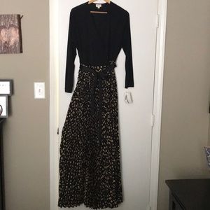 LulaRoe DeAnna Elegant Wrap Dress